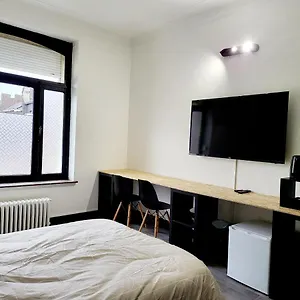 Alloggio in famiglia Private Industrial In Center Of, Charleroi